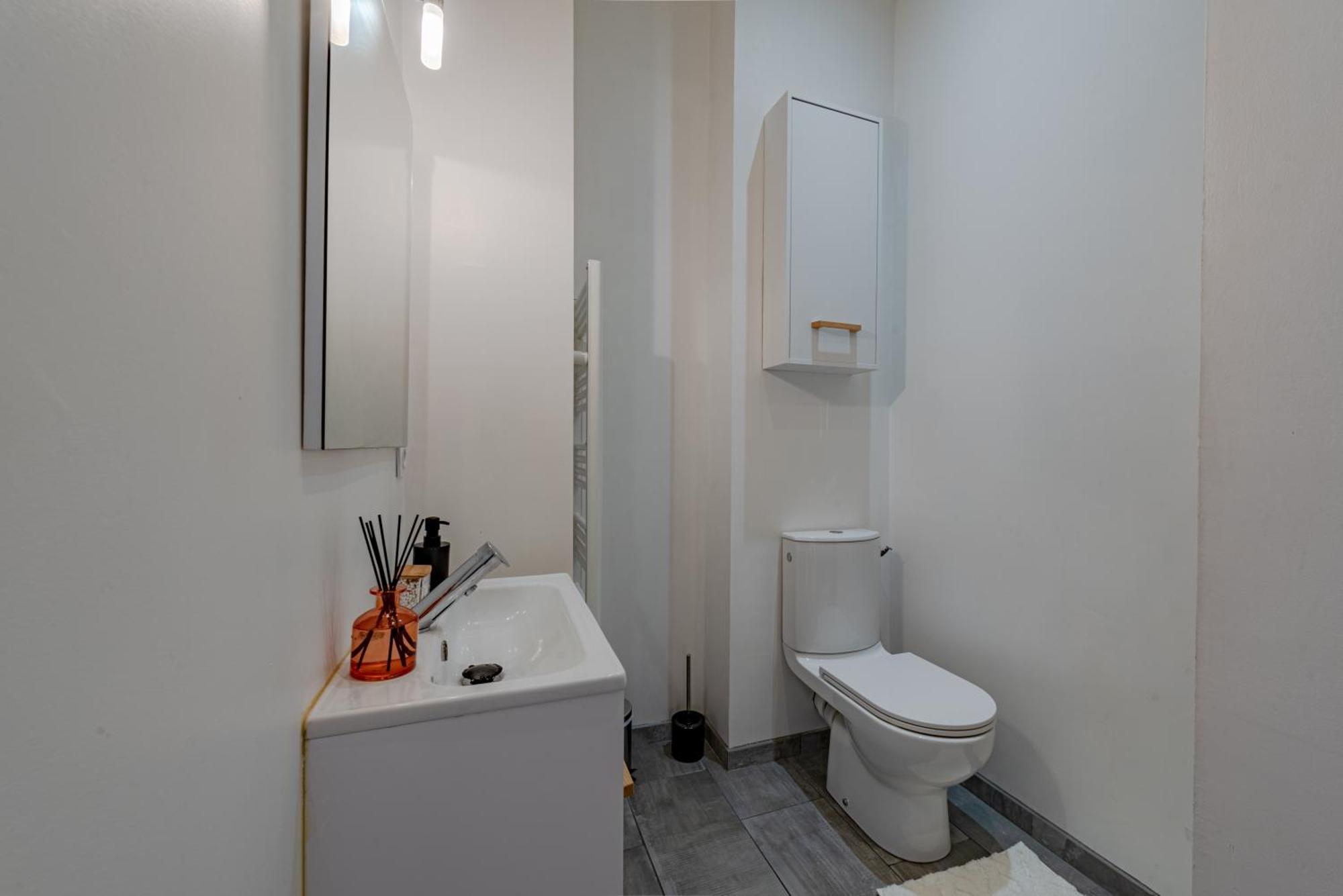 Chic Family - Neuf & Moderne - Parking Wifi Centre Gare Tgv - Confort Ideal Famille - Speciale